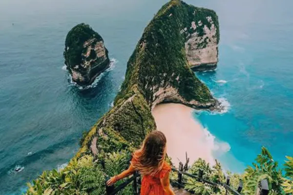 Trip to Western Nusa - Kelingking beach